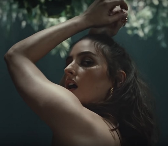 Banks Gimme Reminds Us Why We Originally Fell In Love With The