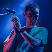 Comida segmento pedestal Jordan Rakei's 'Blackbird' Is Flying High On This Fat Freddy's Drop Cover | SoulBounce | SoulBounce Comida segmento pedestal Jordan Rakei's 'Blackbird' Is Flying High On This Fat Freddy's Drop Cover | SoulBounce | SoulBounce