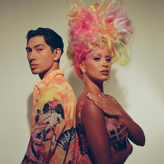 Lion Babe & Siimbiie Lakew Show Support & Love With ‘Signs’