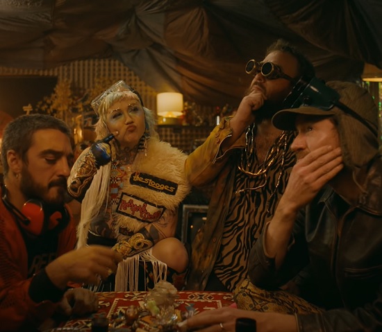 Hiatus Kaiyote Joins The Space Race In Order To ‘Get Sun’