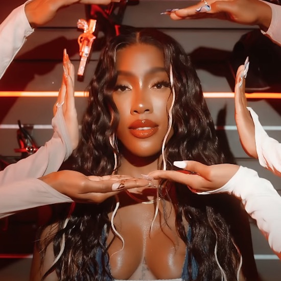 Sevyn Streeter & BIA Share An Enticing Invitation In ‘Nasty Girl’