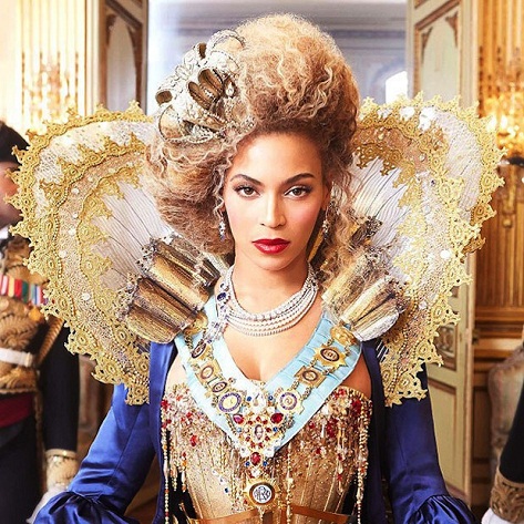 Beyonce Takes A Bow But Needs To Have A Seat Soulbounce Soulbounce